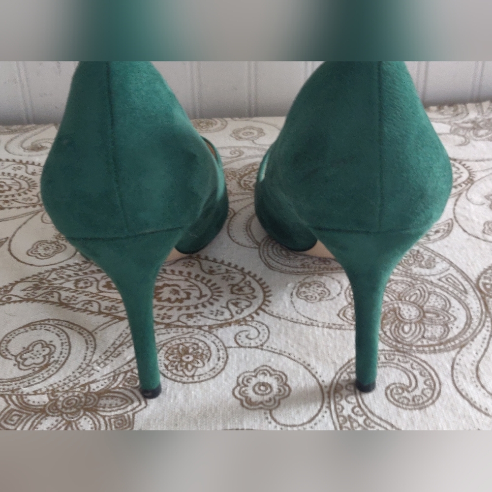 Joy In Love Green Pumps. - Picture 6 of 12